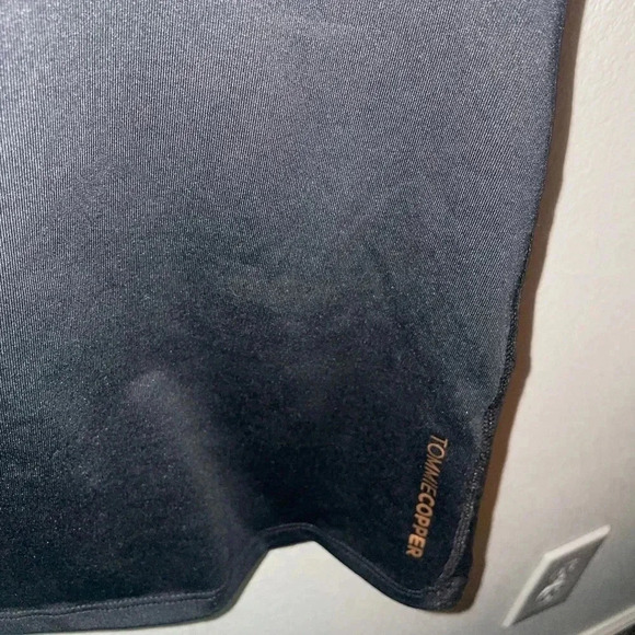 Tommie Copper Women Solid Black Pro-Grade Short Sleeve Shoulder Support Shirt M - Picture 4 of 6